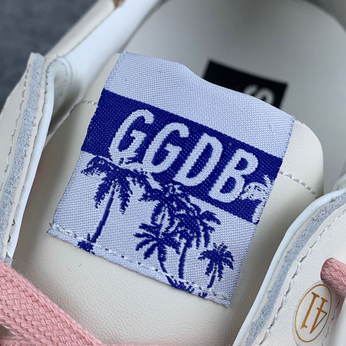 GOLDEN GOOSE Wmns Superstar Doing What You Love Pink Tab Sneaker (takes 8-14 days to customise)