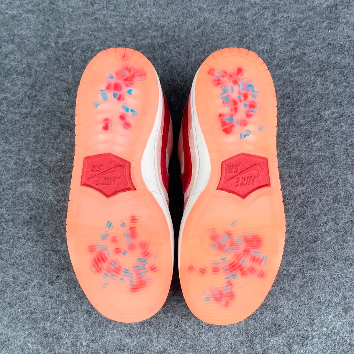 StrangeLove x Dunk Low SB 'Valentine's Day'
