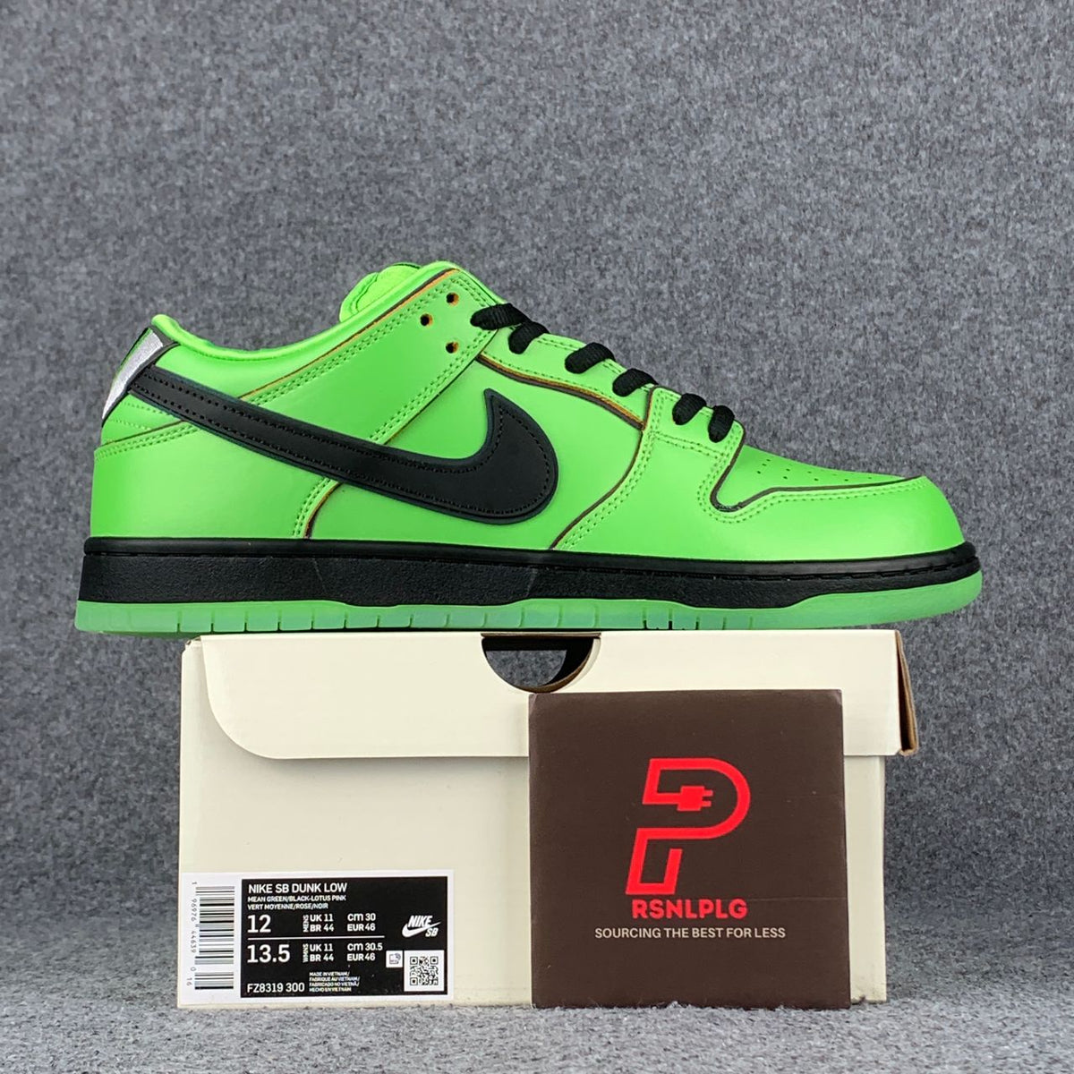 The Powerpuff Girls x Dunk Low Pro SB QS 'Buttercup'