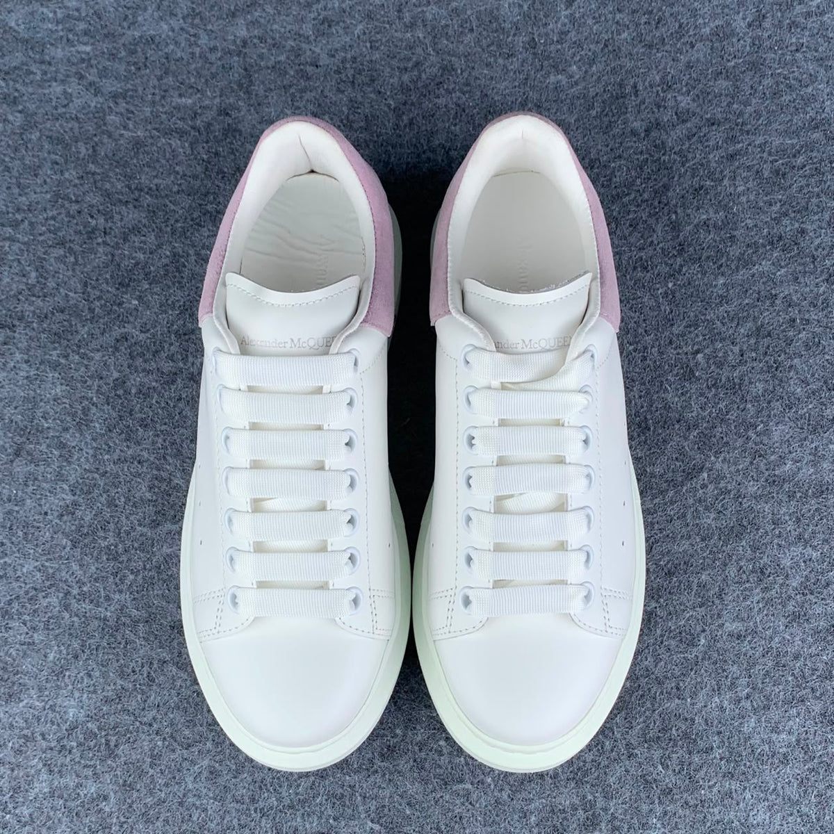 Wmns Alexander McQueen Oversized Sneaker 'White Lilla'