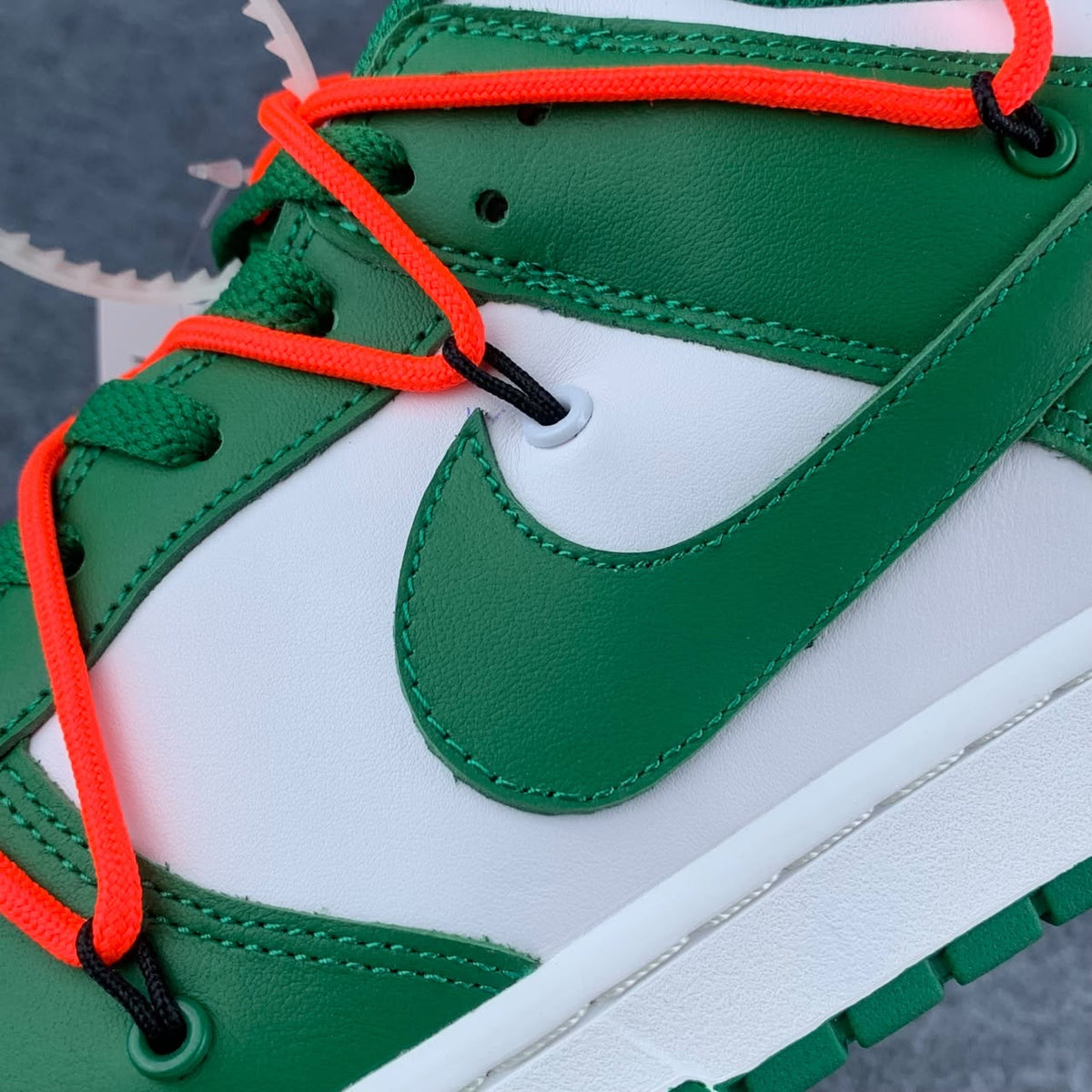 Off-White x Dunk Low 'Pine Green'