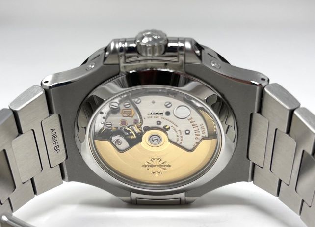 PP 2  Nautilus Annual Calendar Moon Phase Steel