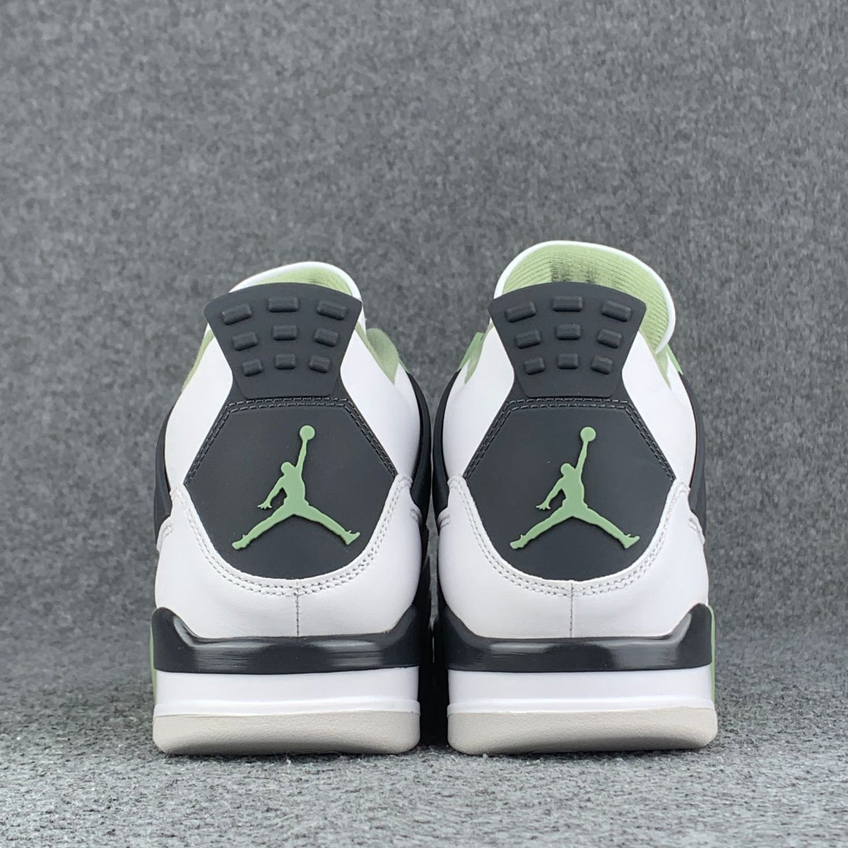 Wmns Air Jordan 4 Retro 'Seafoam'