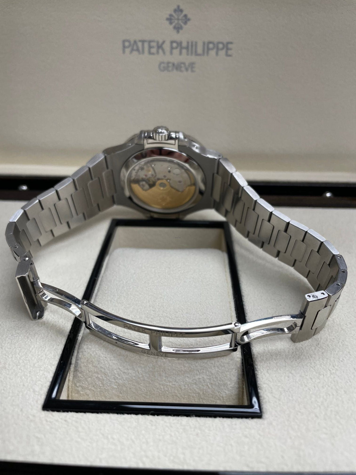 PP 2  Nautilus Annual Calendar Moon Phase Steel