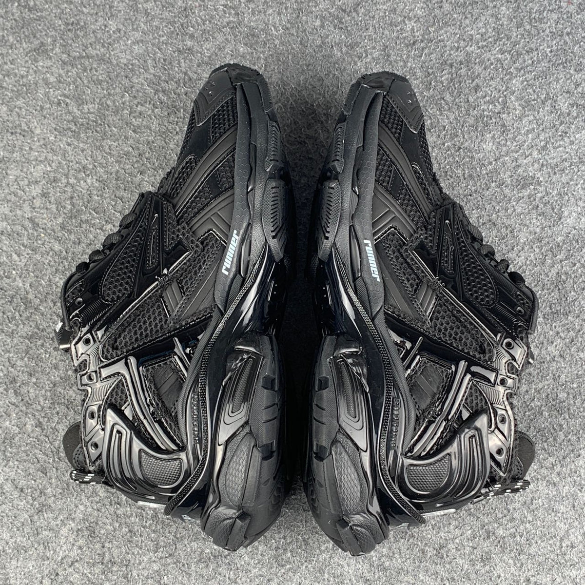 Balenciaga Runner Sneaker 'Black' (B-Grade)