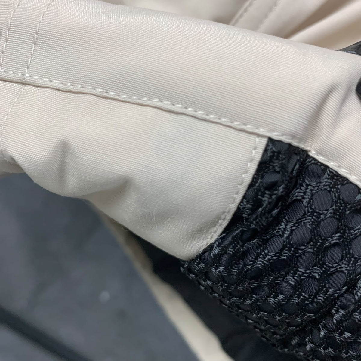 Canada Goose Expedition Parka Cream