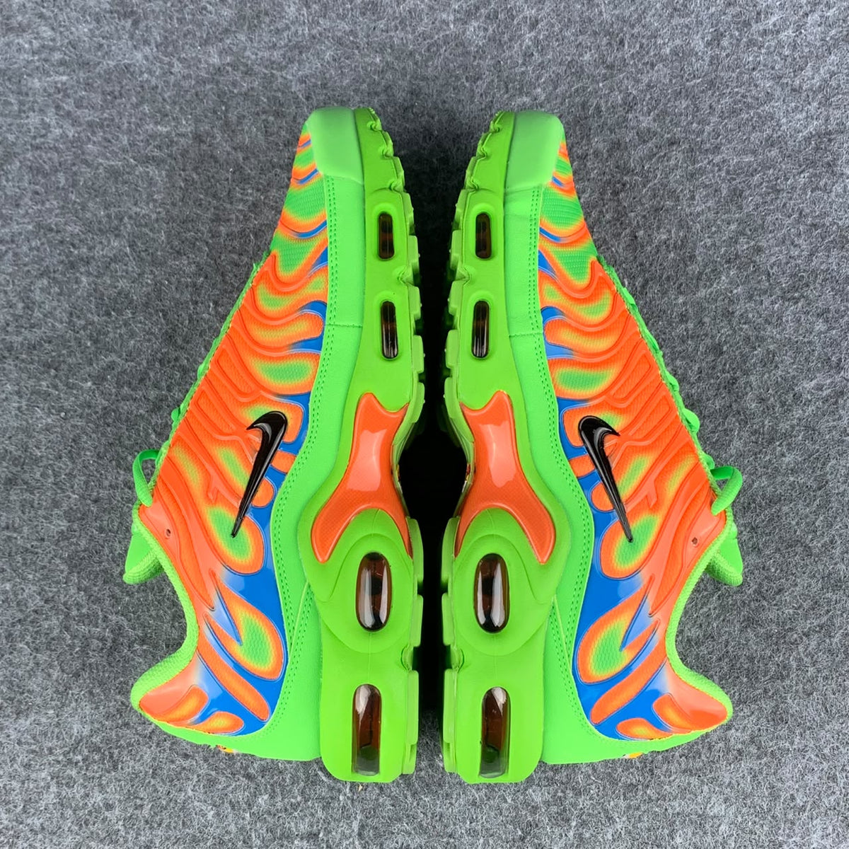 Supreme x Nike Air Max Plus TN 'Mean Green'