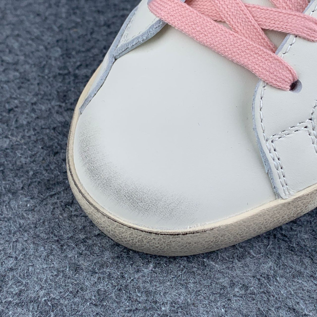 GOLDEN GOOSE Wmns Superstar Doing What You Love Pink Tab Sneaker (takes 8-14 days to customise)