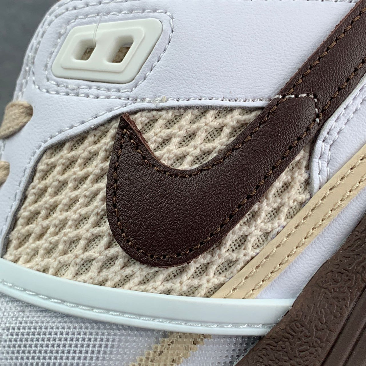Travis Scott x Zoom Field Jaxx 'Light Chocolate'