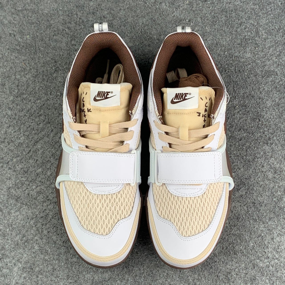 Travis Scott x Zoom Field Jaxx 'Light Chocolate'