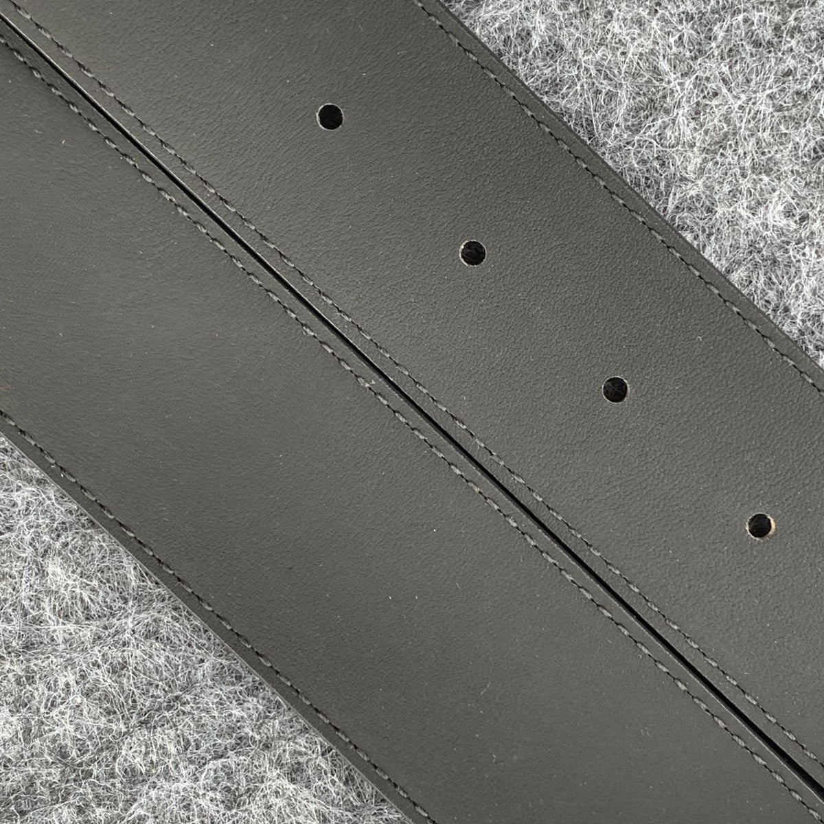 LV Initiales Damier Graphite Belt ‘Black Grey’