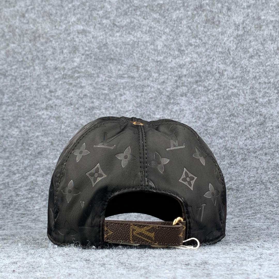 LV Get Ready Cap
