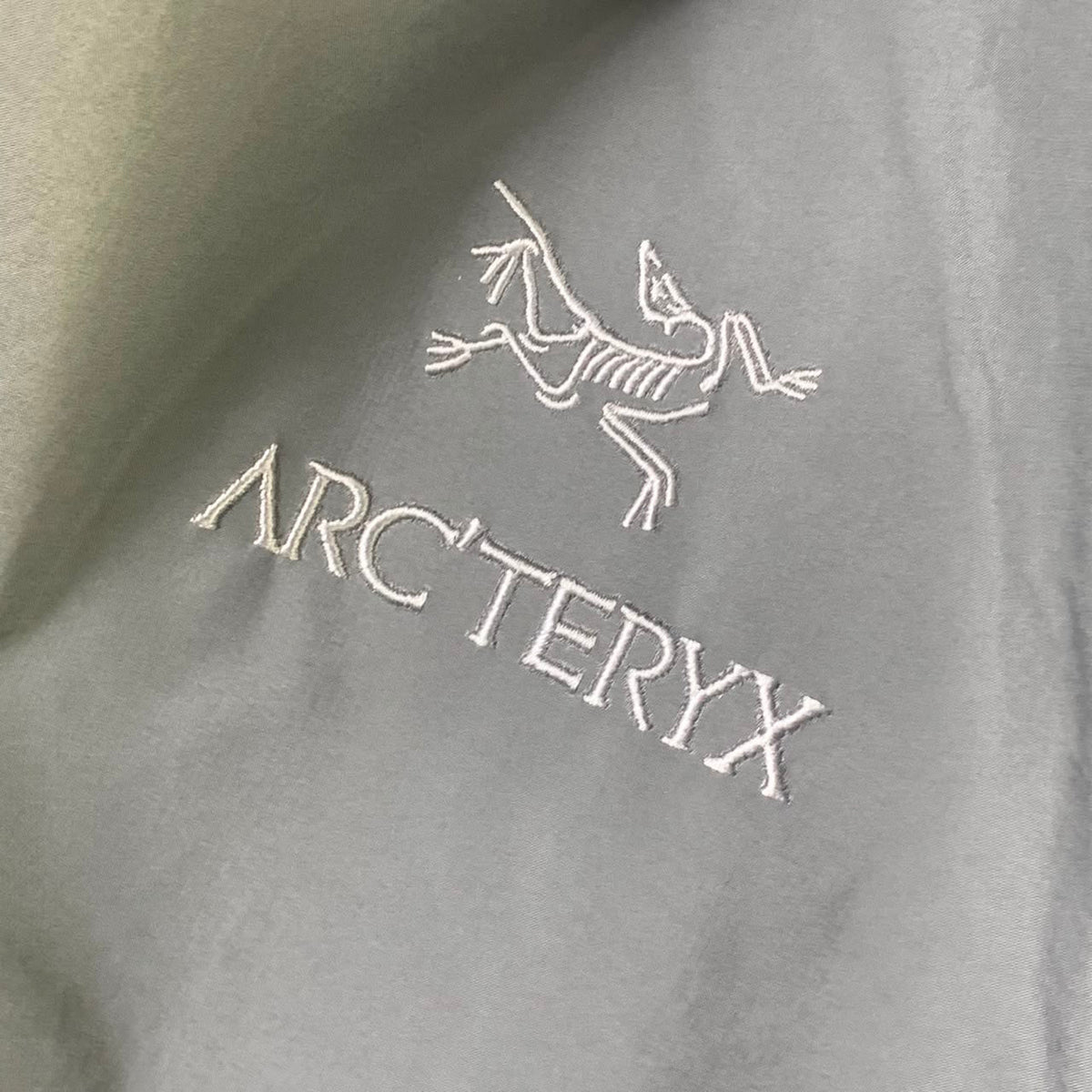 Arc'teryx Men's Beta Jacket 'Light Gray'