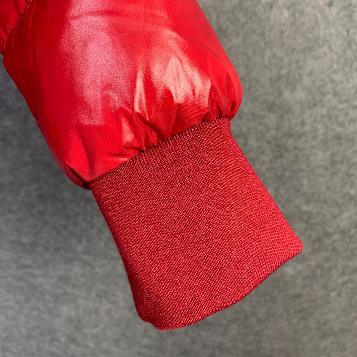 Moncler Maljasset Short Down Jacket ‘Red’