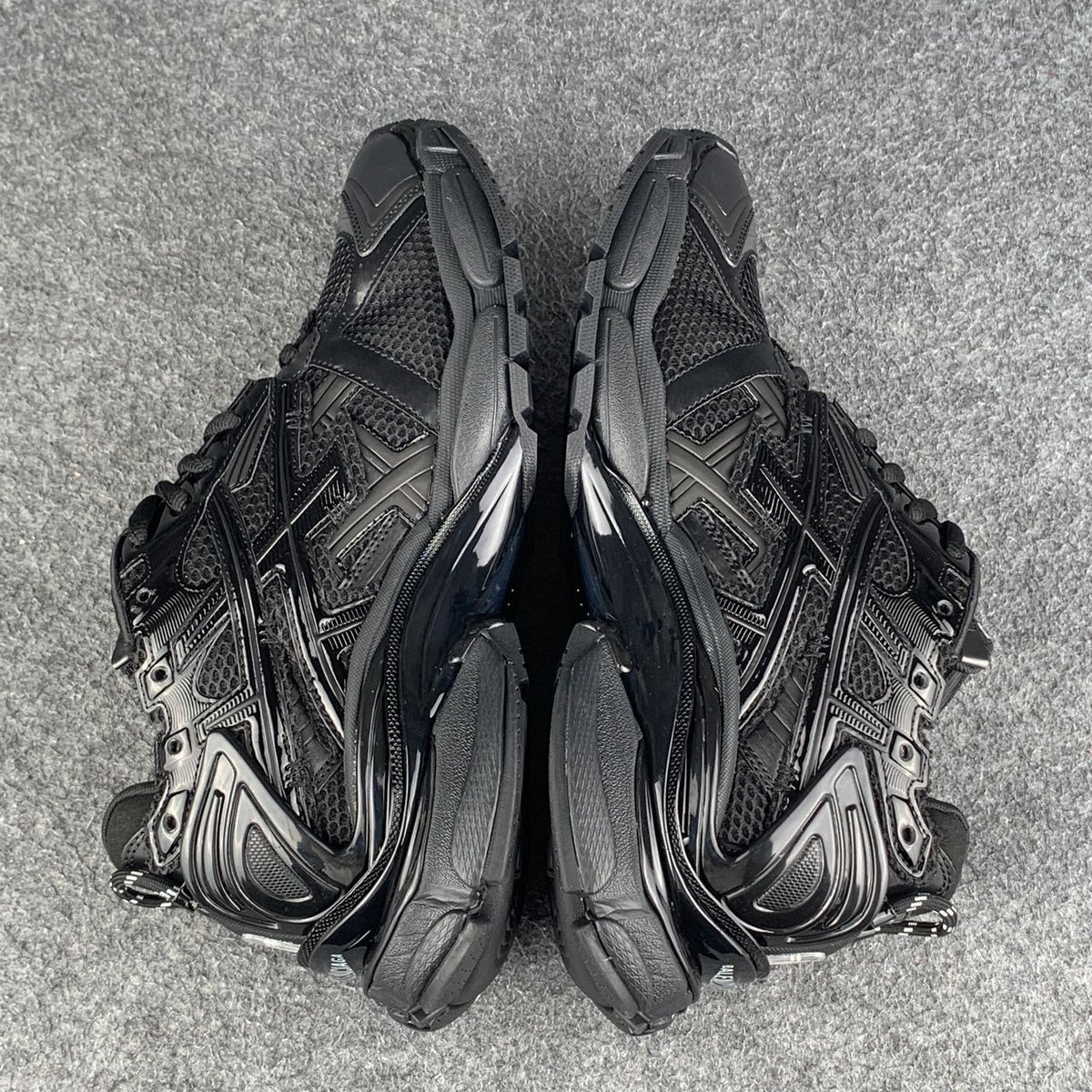Balenciaga Runner Sneaker 'Black' (B-Grade)