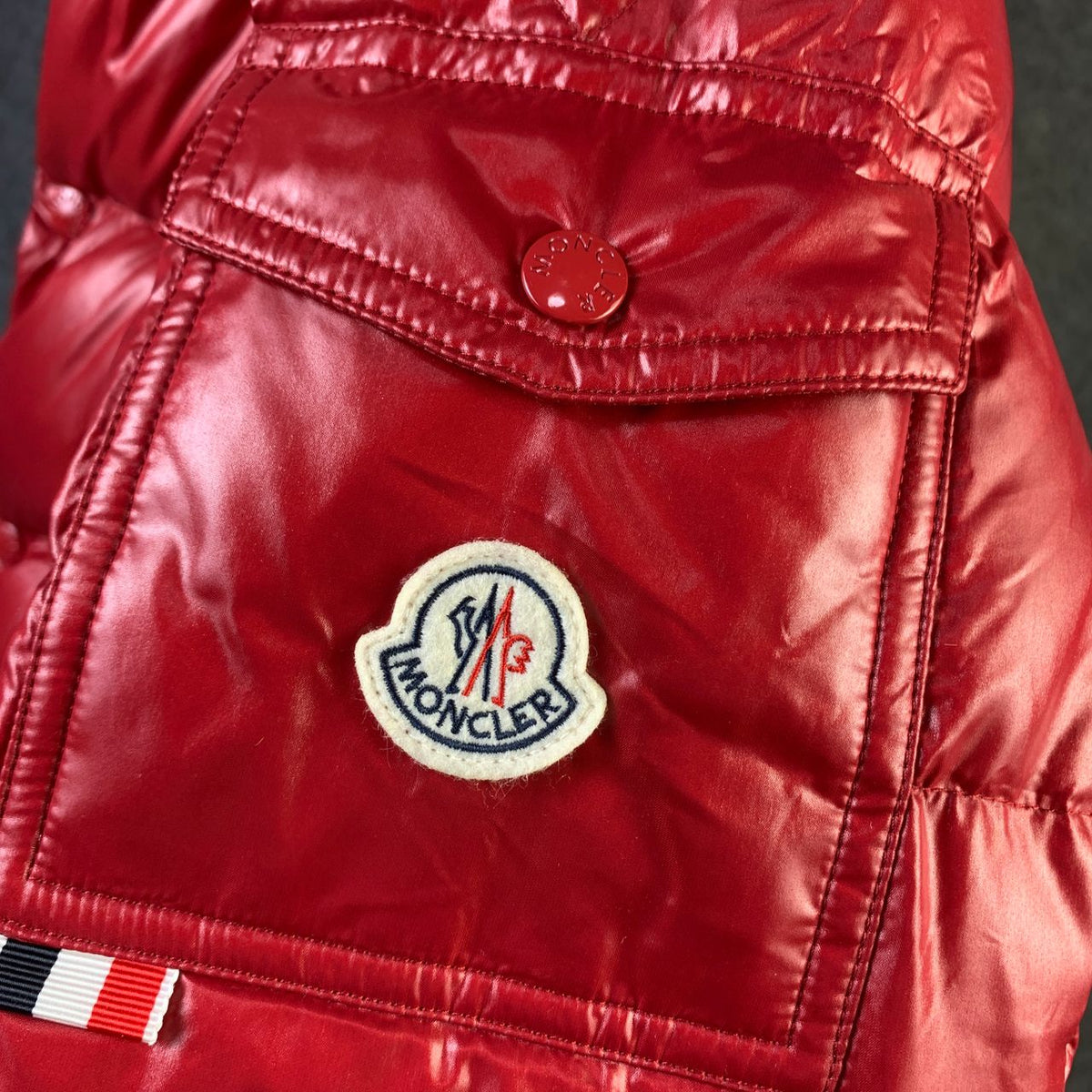 Moncler Maljasset Short Down Jacket ‘Red’