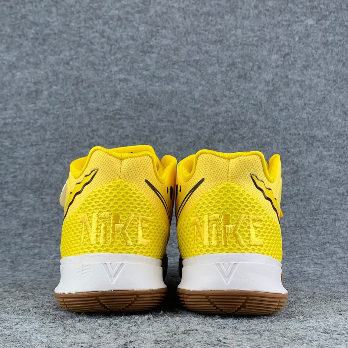 Nike Kyrie 5 Spongebob Squarepants