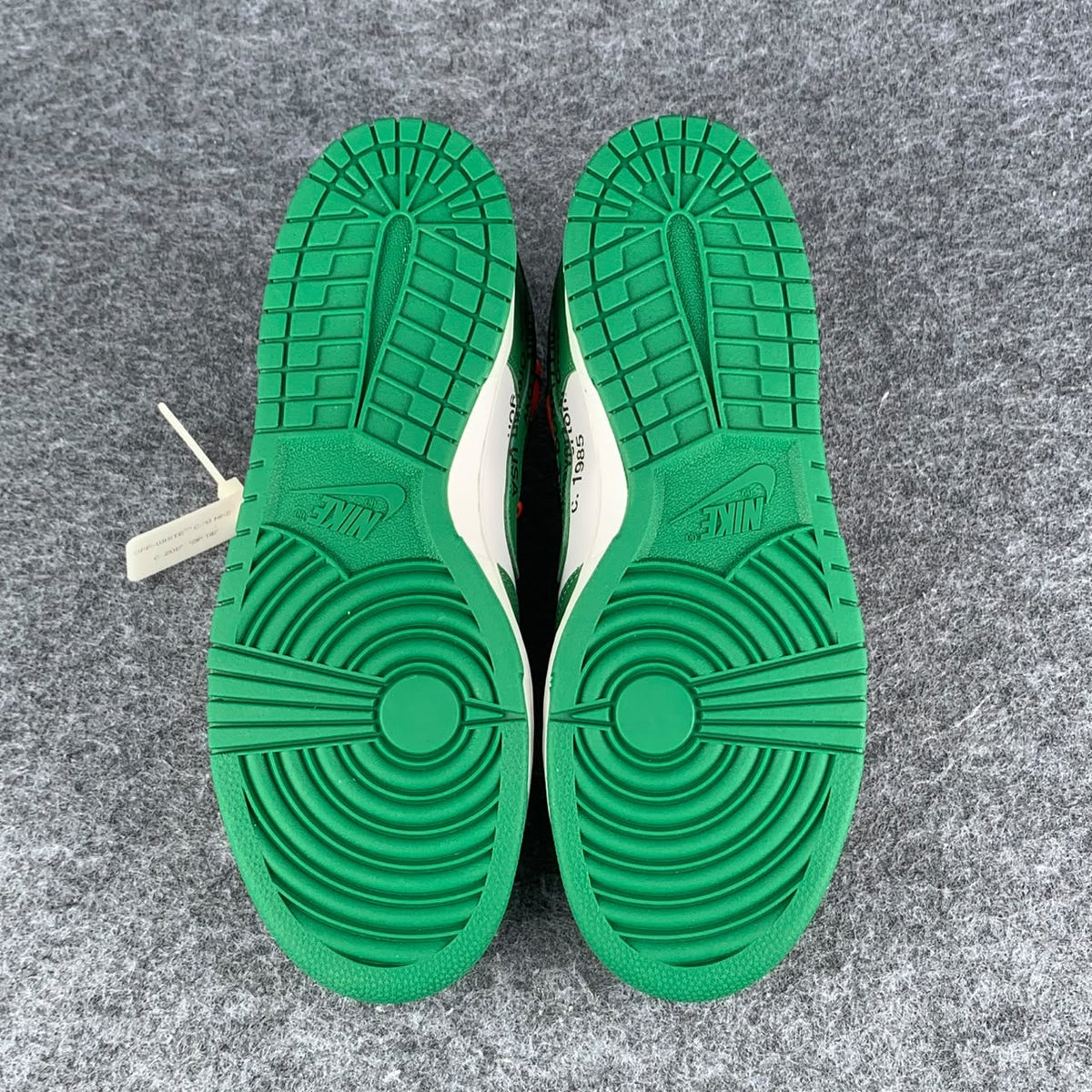 Off-White x Dunk Low 'Pine Green'