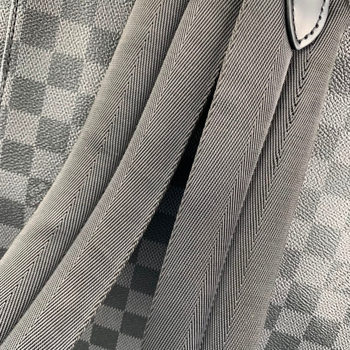 LV CHRISTOPHER DAMIER GRAPHITE PM 'Grey/BLACK'