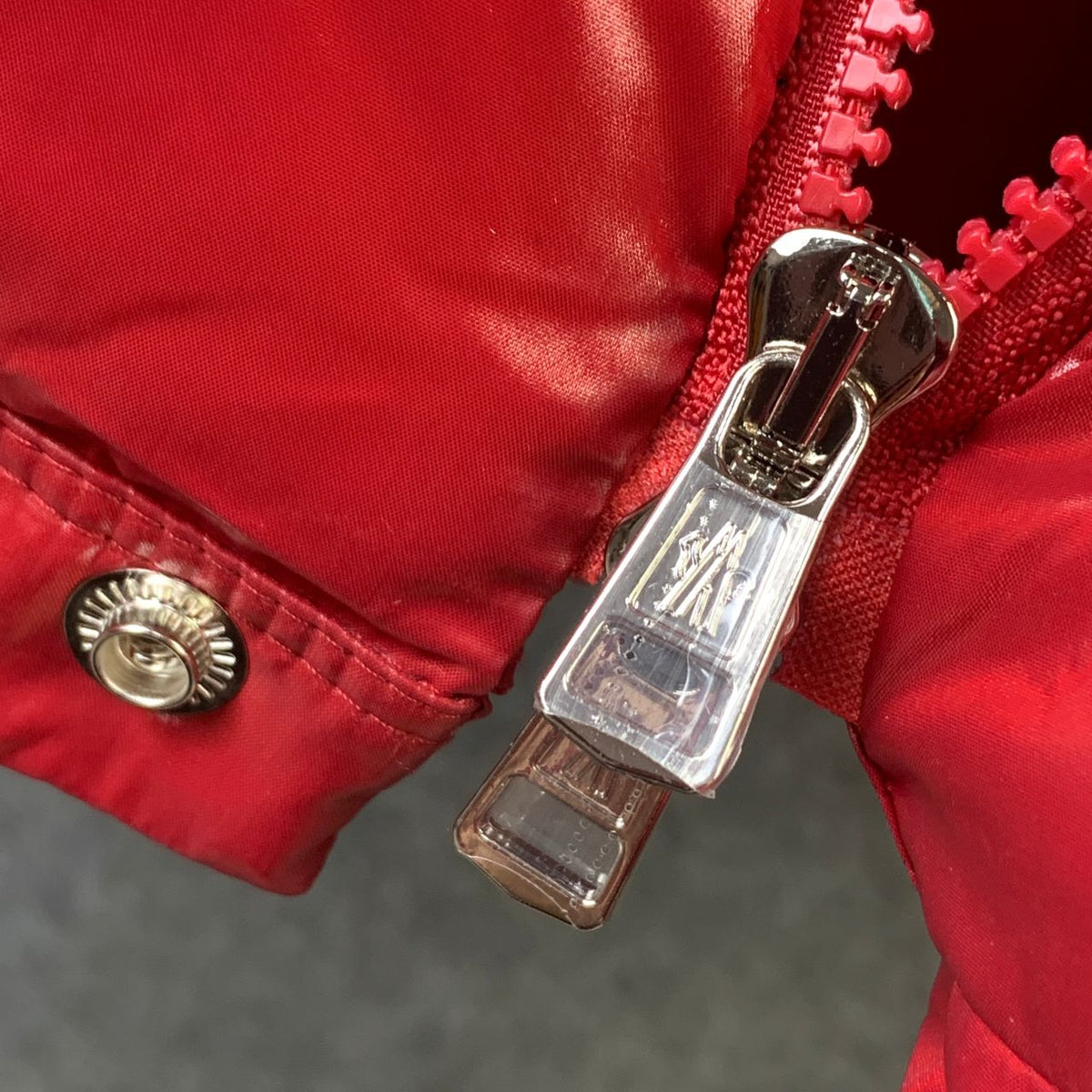 Moncler Maljasset Short Down Jacket ‘Red’
