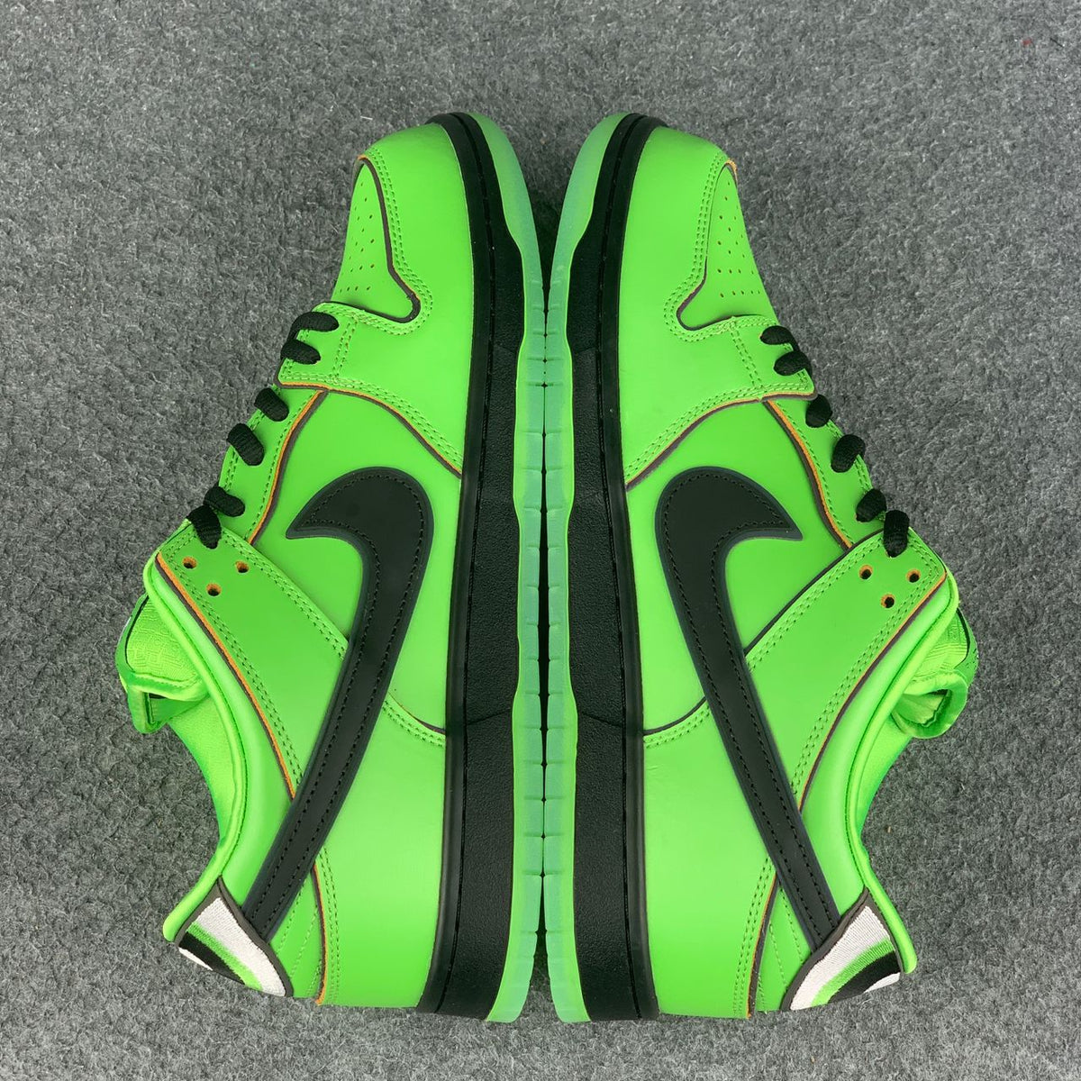 The Powerpuff Girls x Dunk Low Pro SB QS 'Buttercup'