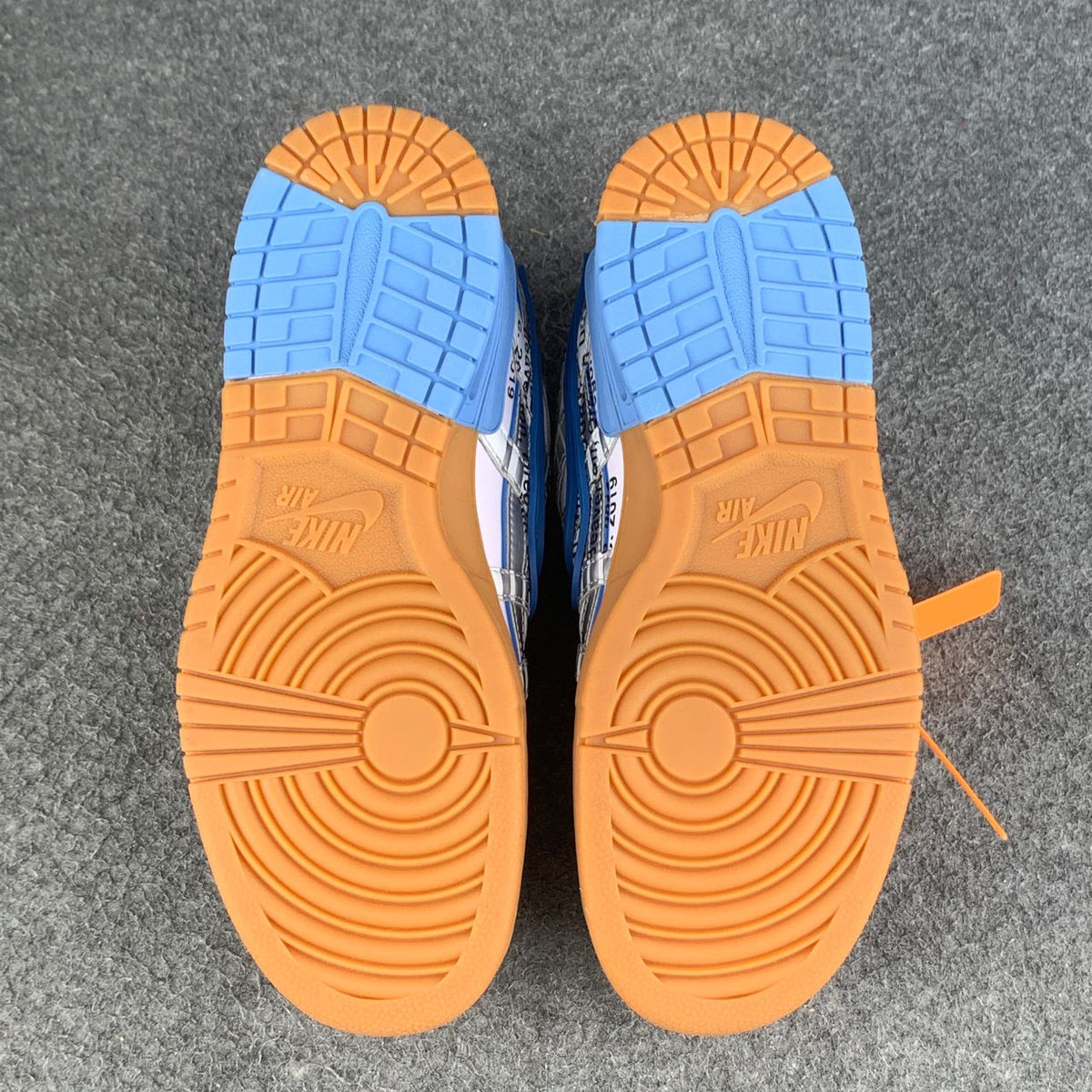 Off-White x Air Rubber Dunk 'University Blue'