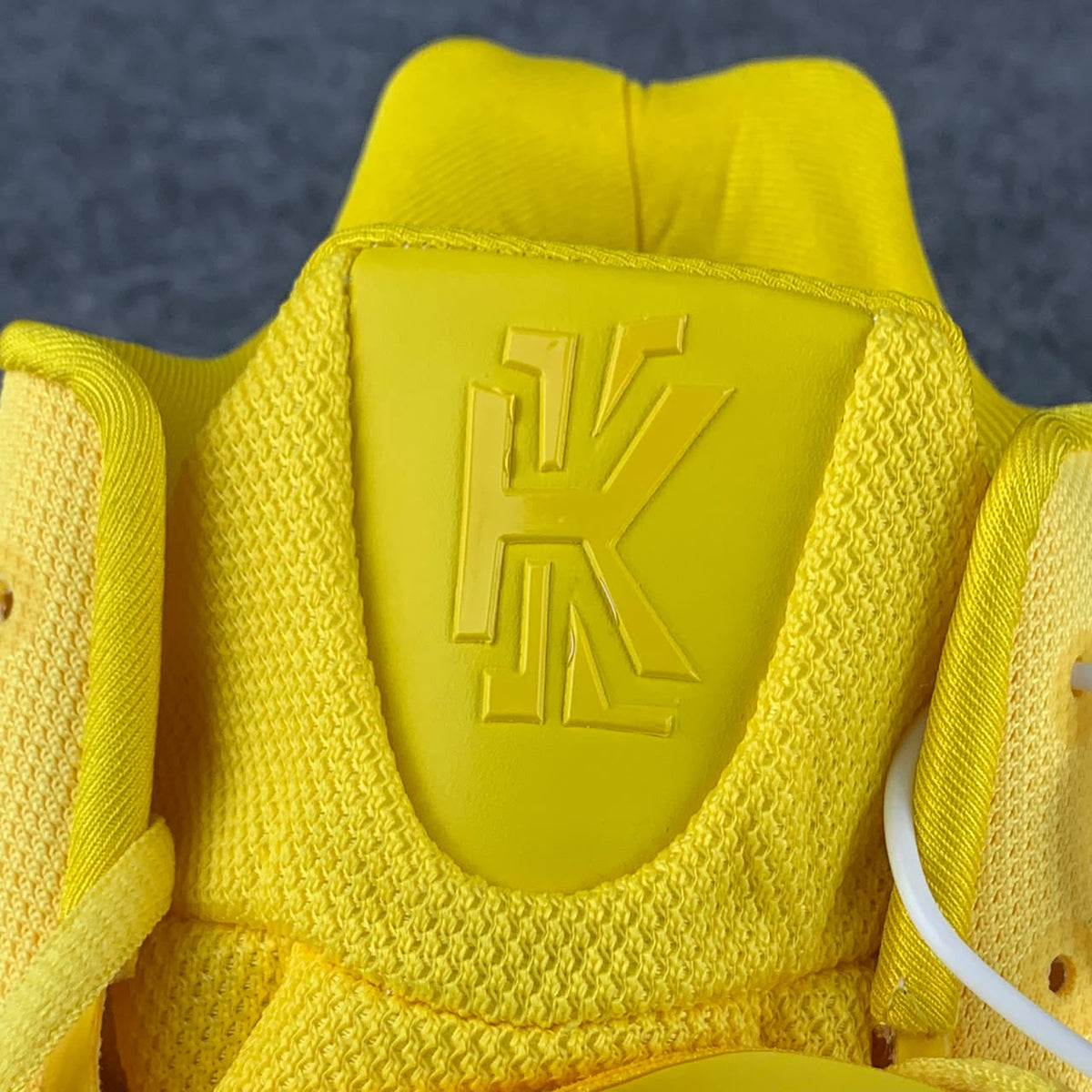Nike Kyrie 5 Spongebob Squarepants