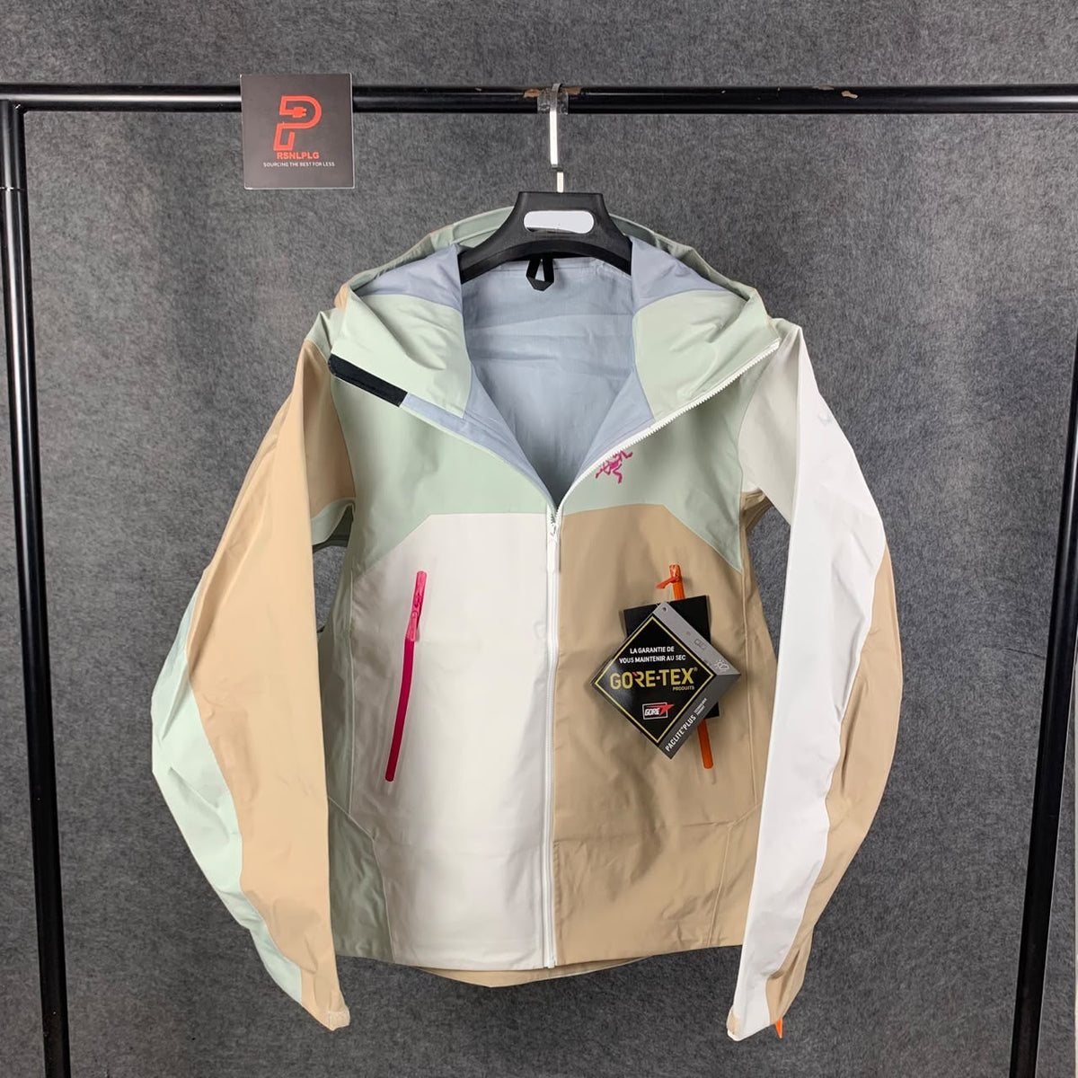 Arc'teryx Men's Beta Lightweight Jacket 'Grey Beige'