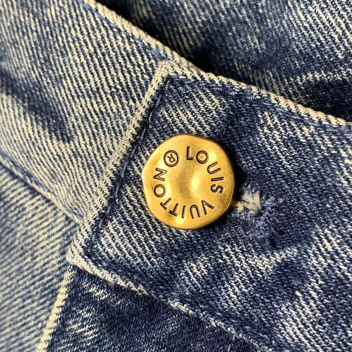 LV Washed Denim Workwear Shirt & LV Denim Carpenter Shorts)