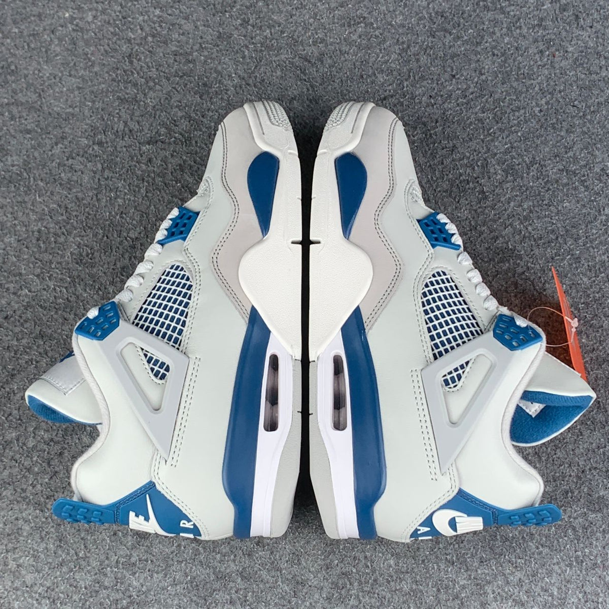 Air Jordan 4 Retro 'Military Blue' 2024