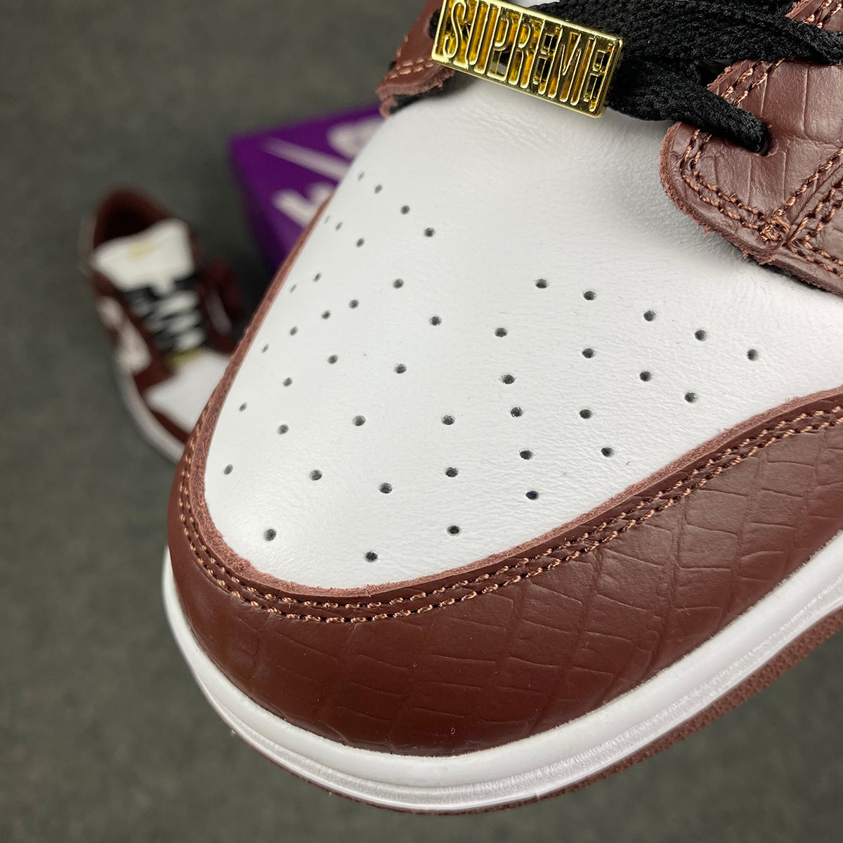 Supreme x Dunk Low OG SB QS 'Barkroot Brown'