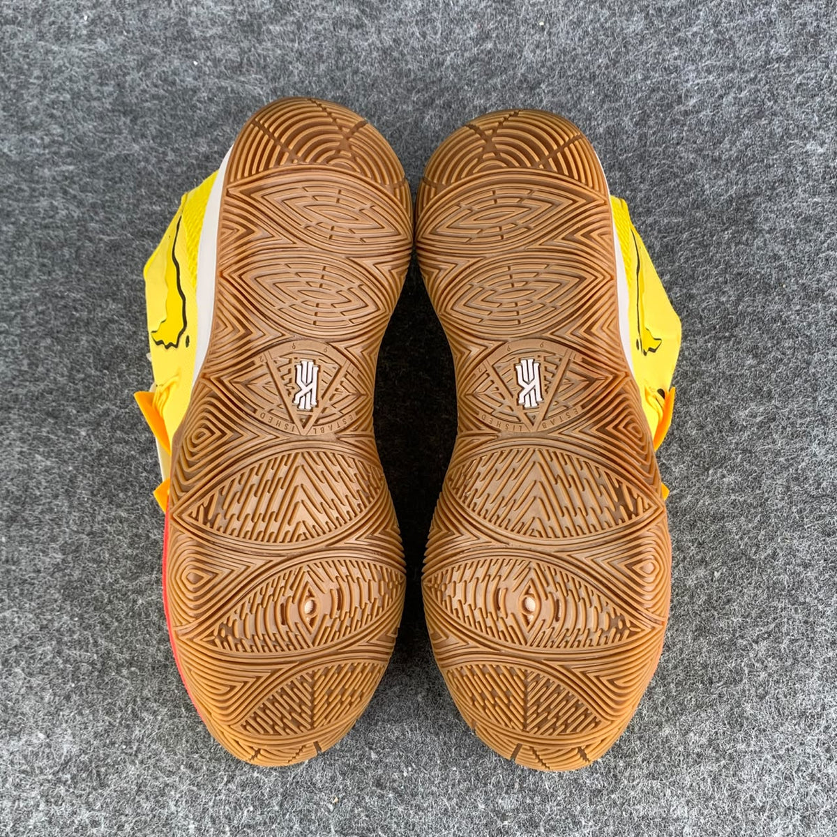 Nike Kyrie 5 Spongebob Squarepants