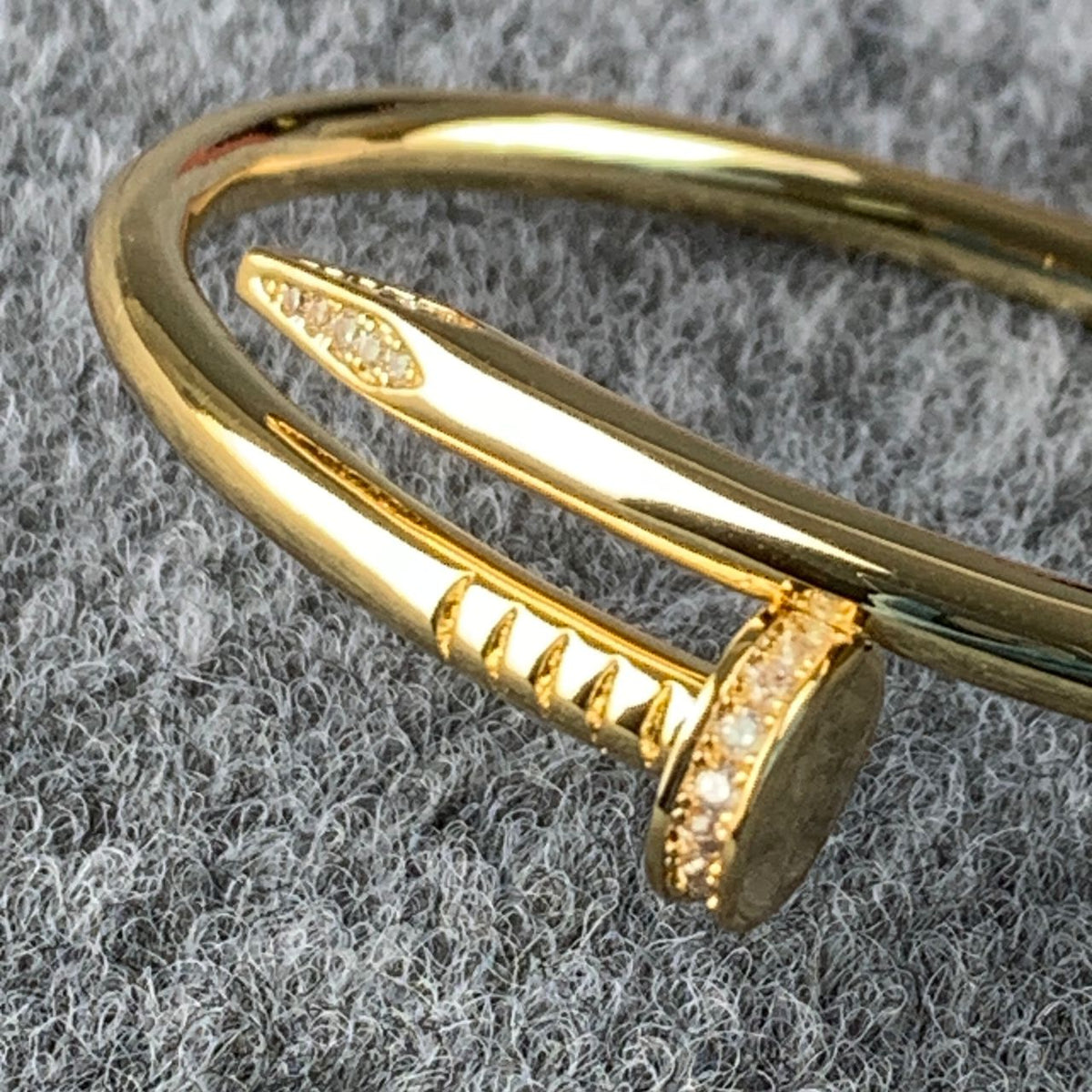 Juste un Clou Bracelet in Yellow Gold with Diamonds