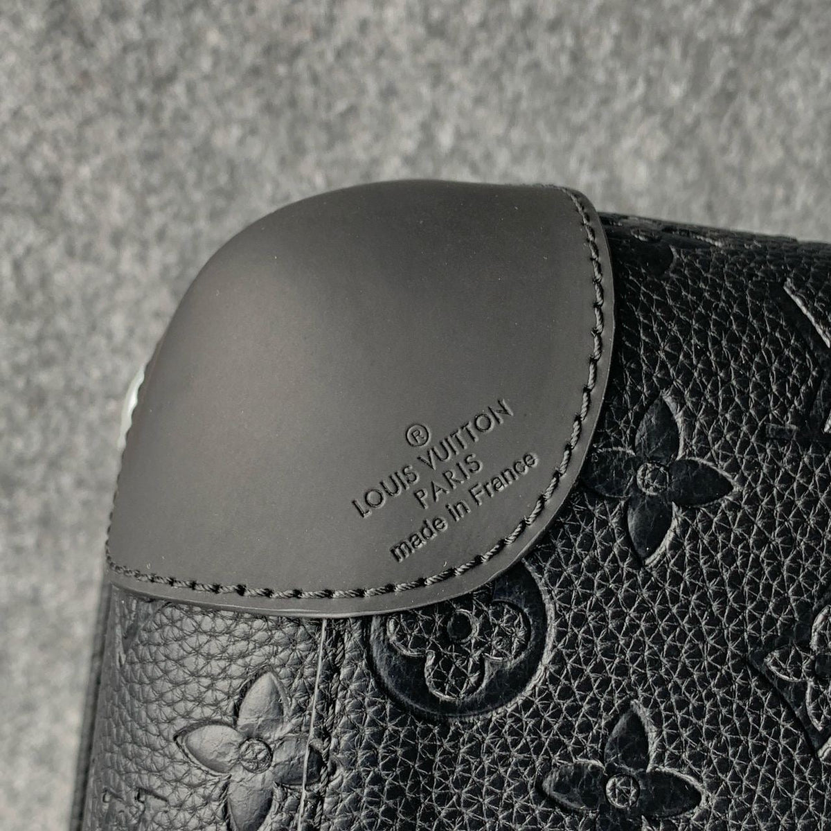 LV Horizon 55 ‘Monogram Shadow’