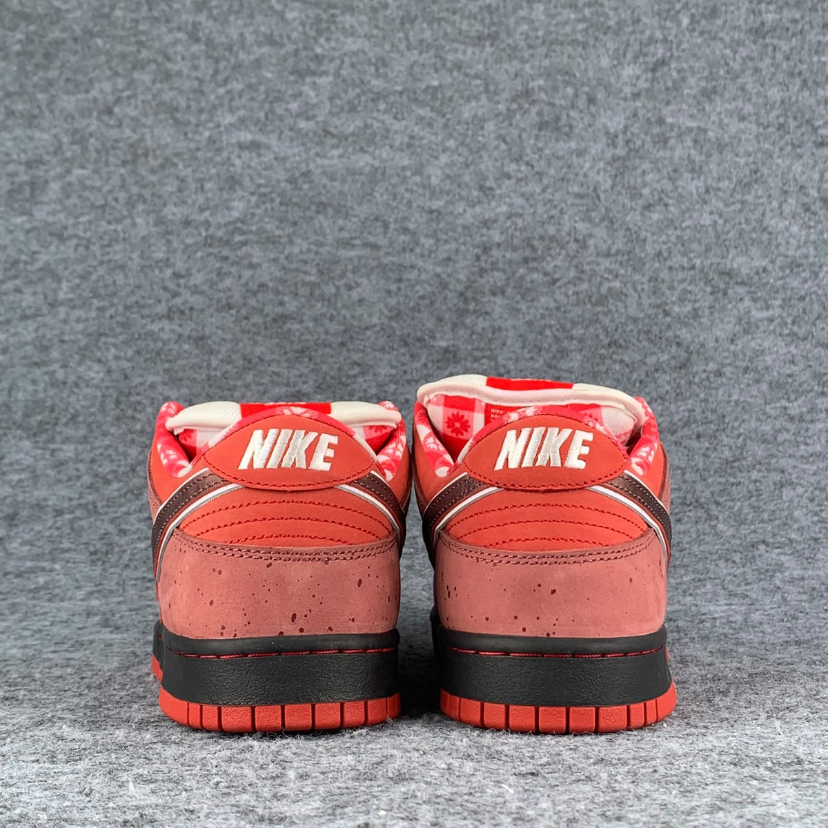 Nike Dunk Low Premium SB 'Lobster'