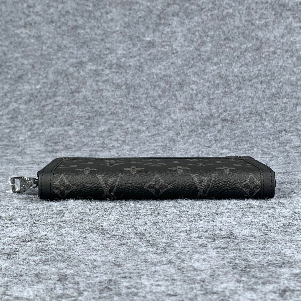 LV Horizontal Zippy Wallet 'Black'
