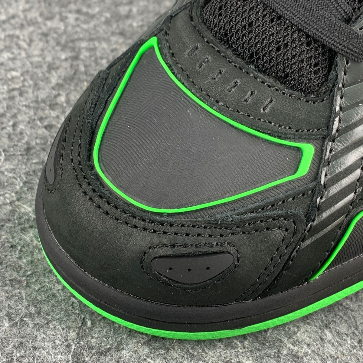 Off-White x Air Rubber Dunk 'Green Strike'