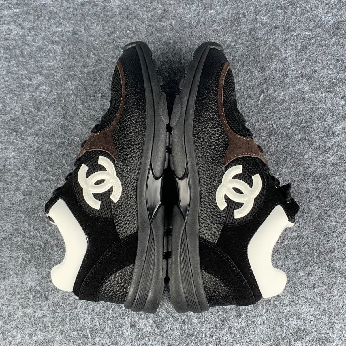 Chanel Wmns CC Logo Sneaker 'Black Brown White
