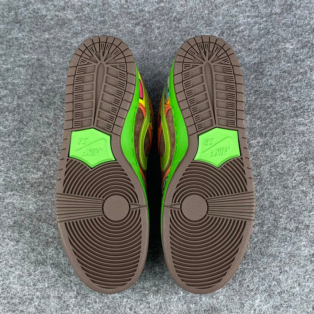 Dunk Low Premium SB QS 'De La Soul'