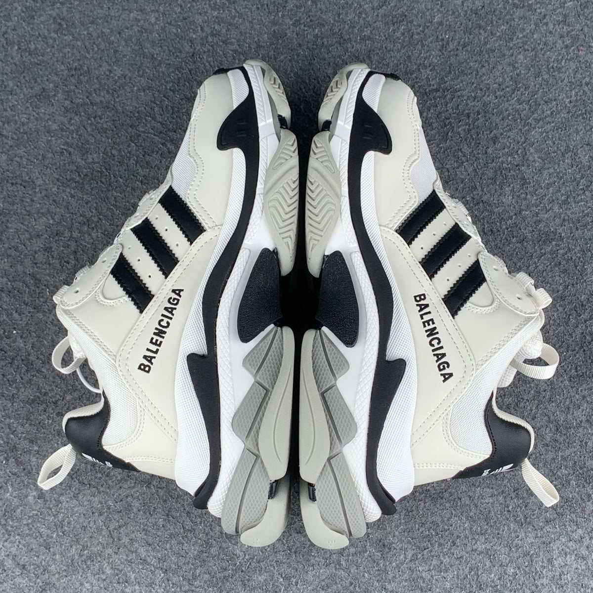 Adidas x Balenciaga Wmns Triple S Sneaker 'White' (Damaged Box)