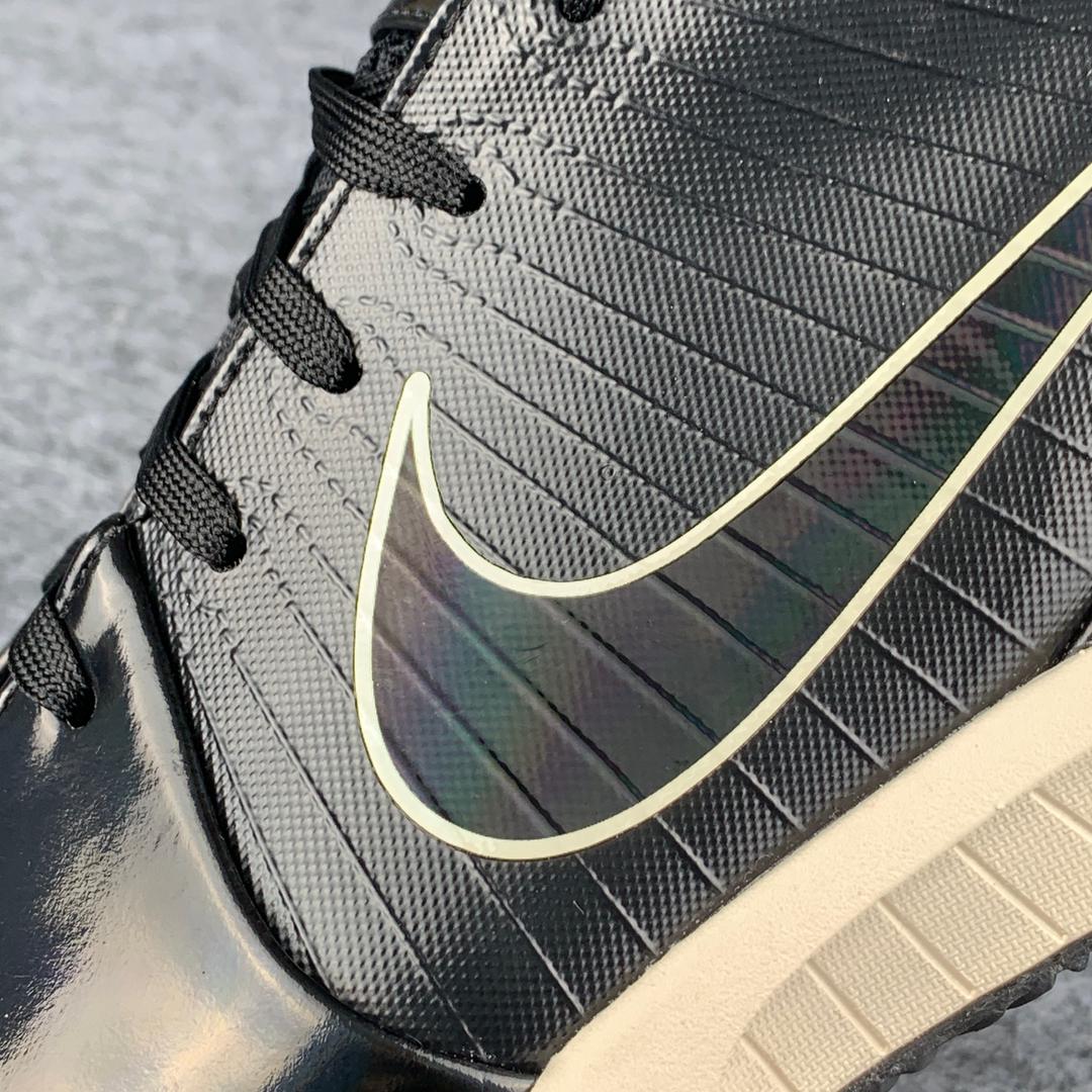 Undefeated x Kobe 4 Protro 'Black Mamba'