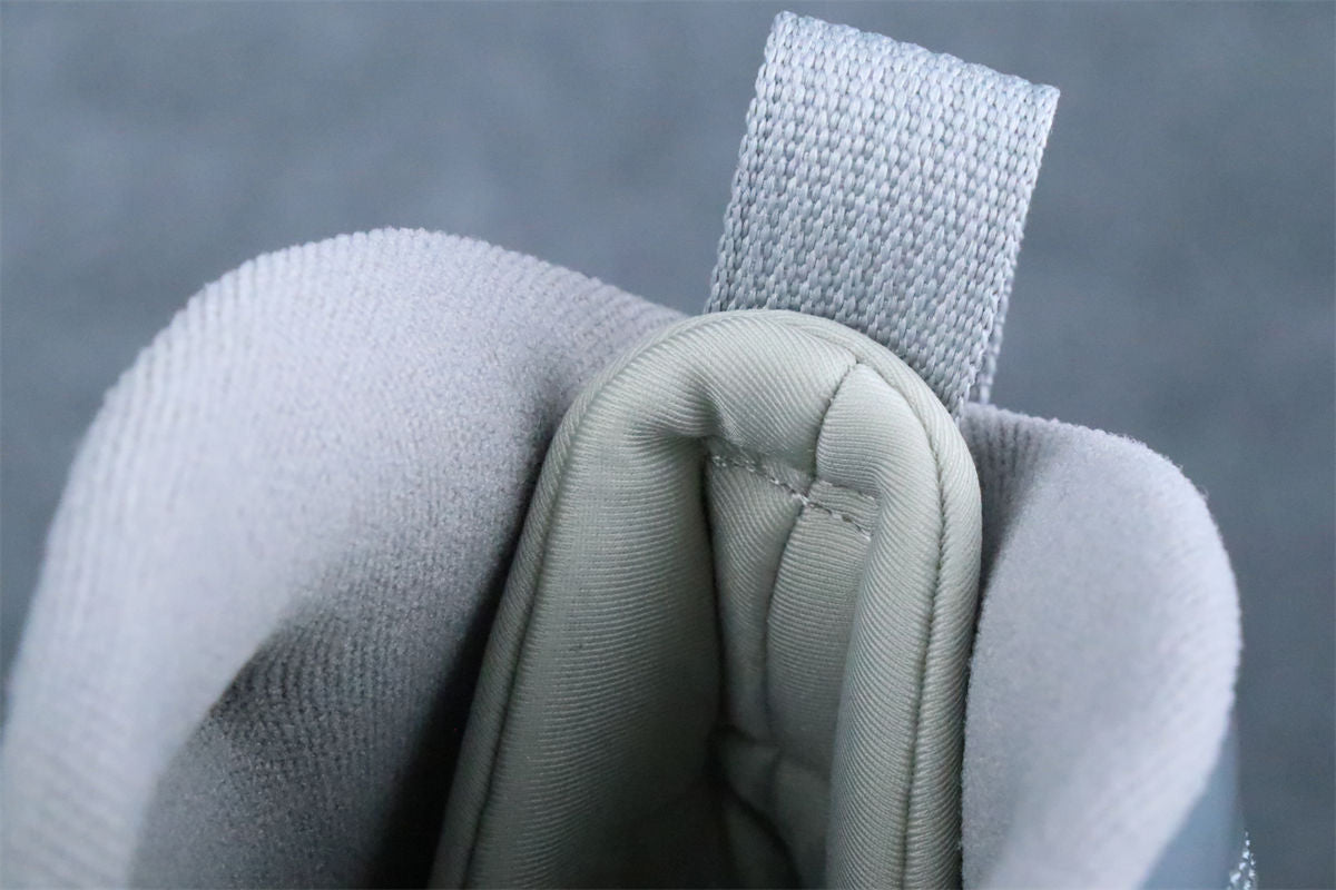 Air Jordan 9 Retro 'Cool Grey' 2025