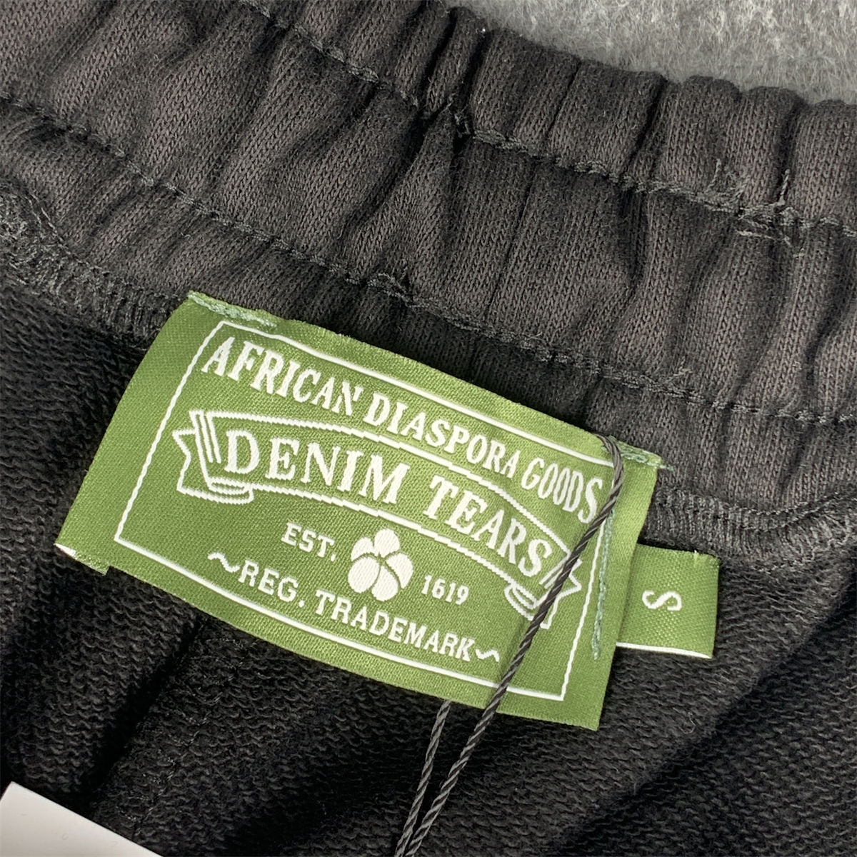 Denim Tears The Cotton Wreath Sweatpants 'Black'