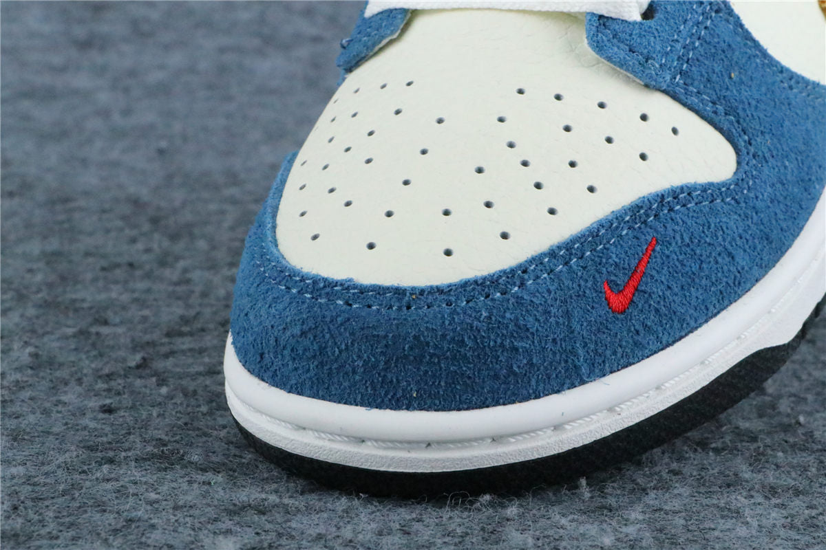Kasina x Nike Dunk Low '80s Bus'