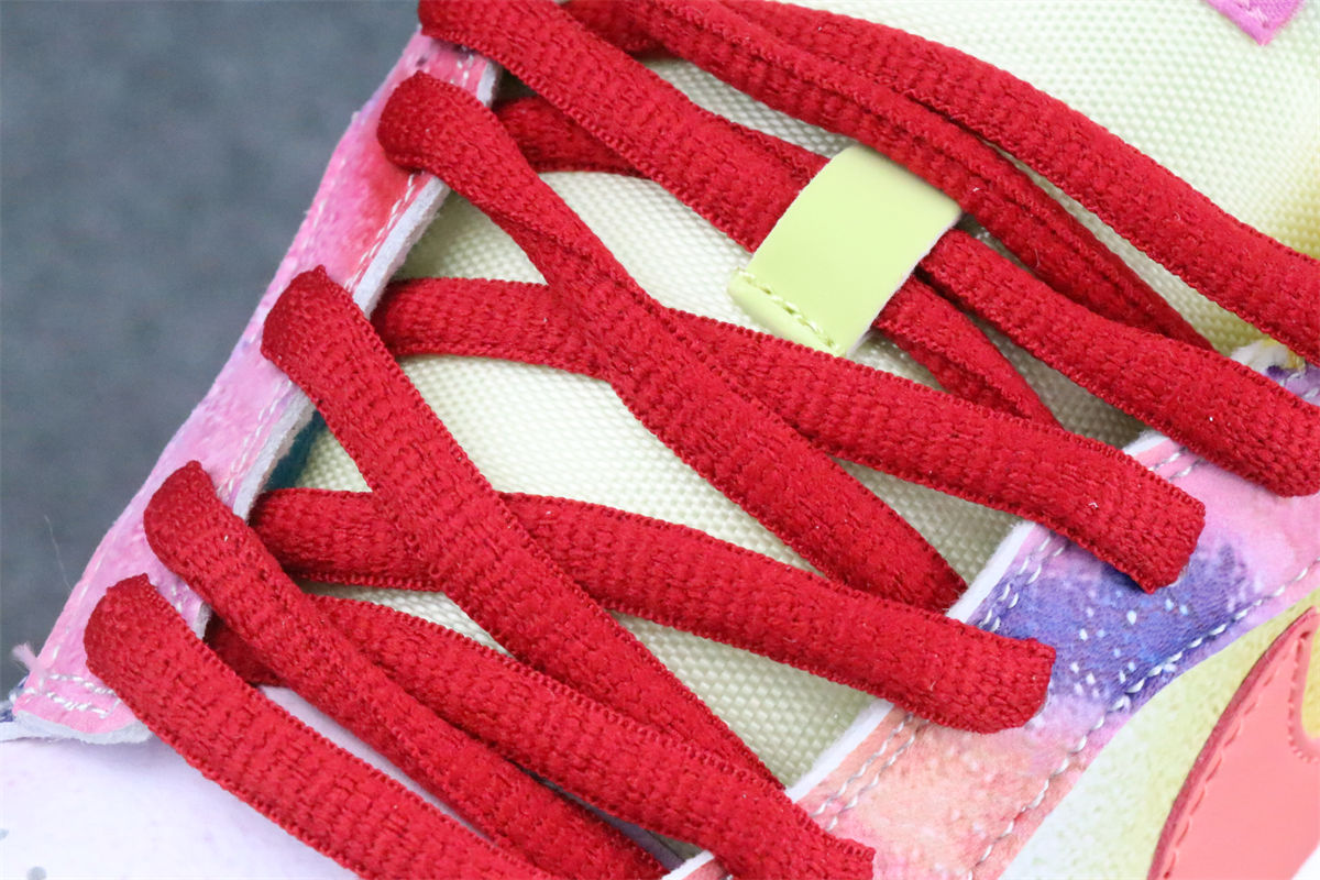 Futura Laboratories x Nike Dunk Low SB 'Sunblush' Friends & Family