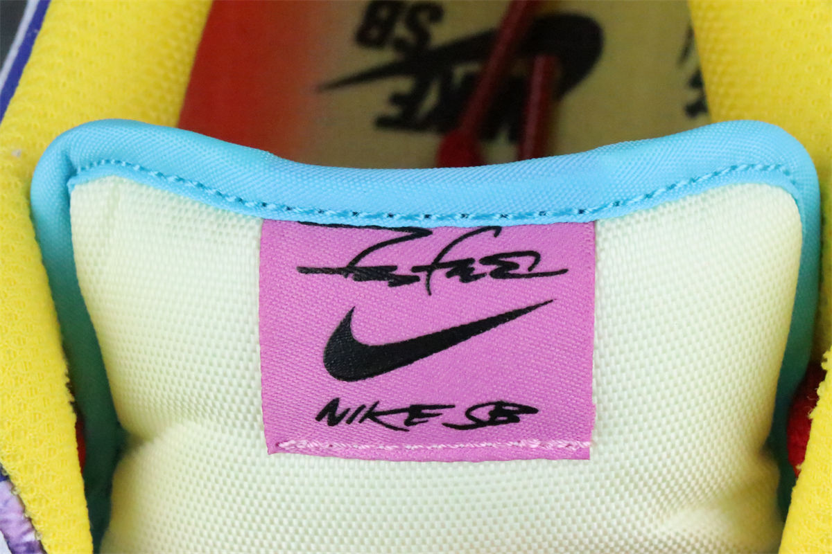 Futura Laboratories x Nike Dunk Low SB 'Sunblush' Friends & Family