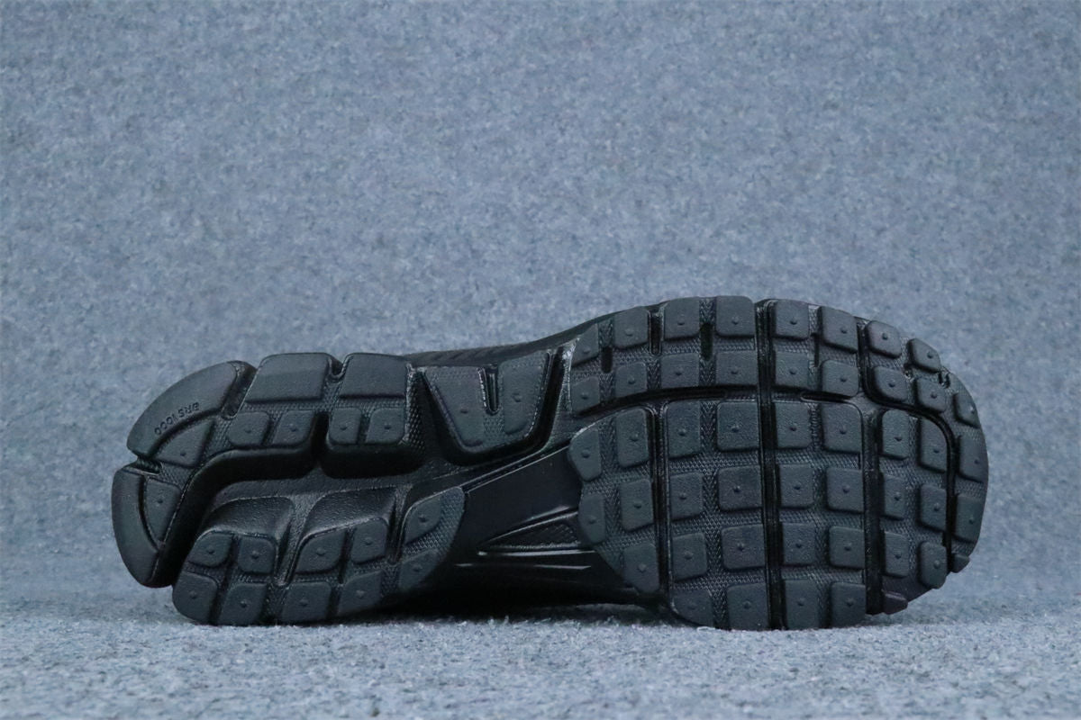 Nike Air Zoom Vomero 5 'Triple Black'