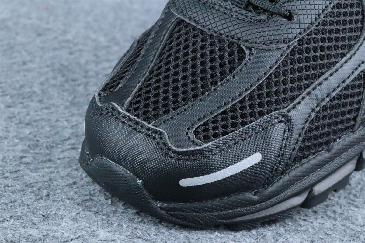 Nike Air Zoom Vomero 5 'Triple Black'