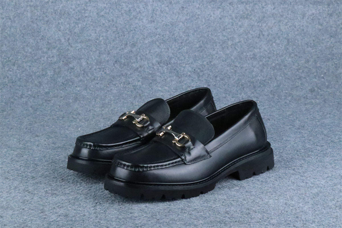 Salvatore Ferragamo Gancini Lug Sole Loafer 'Black'
