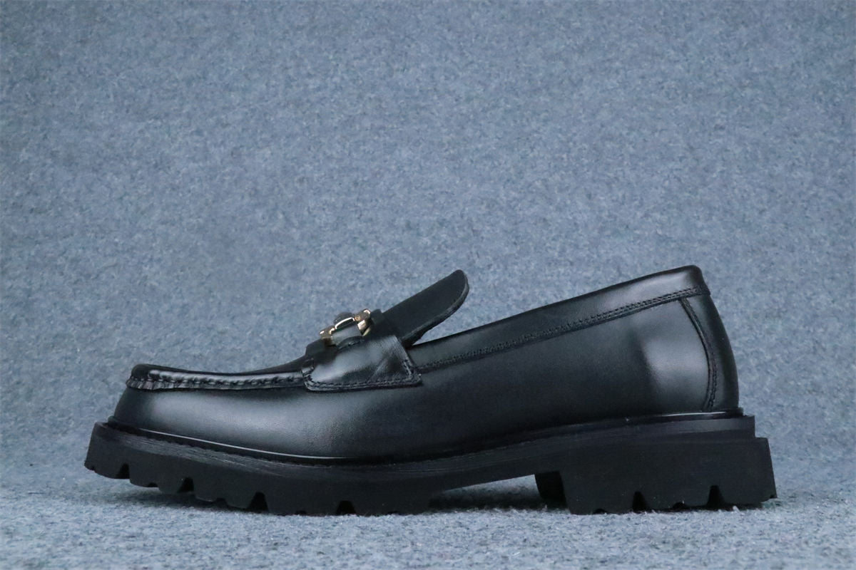 Salvatore Ferragamo Gancini Lug Sole Loafer 'Black'